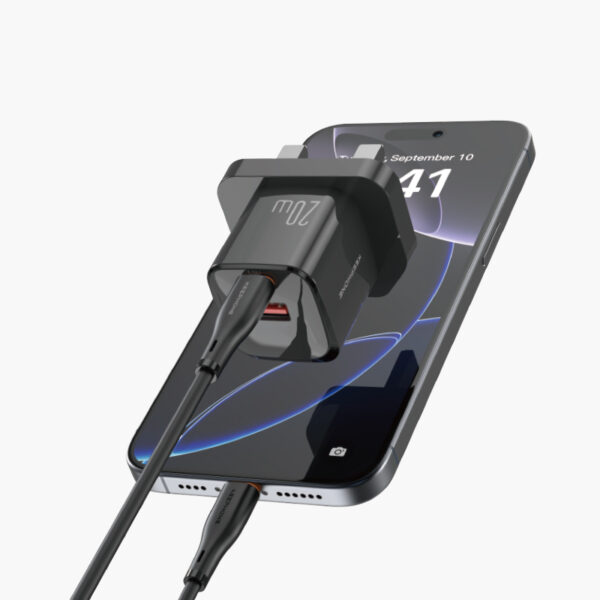 ⁦20W 2-Port Power Adapter (UK)⁩ - الصورة ⁦4⁩